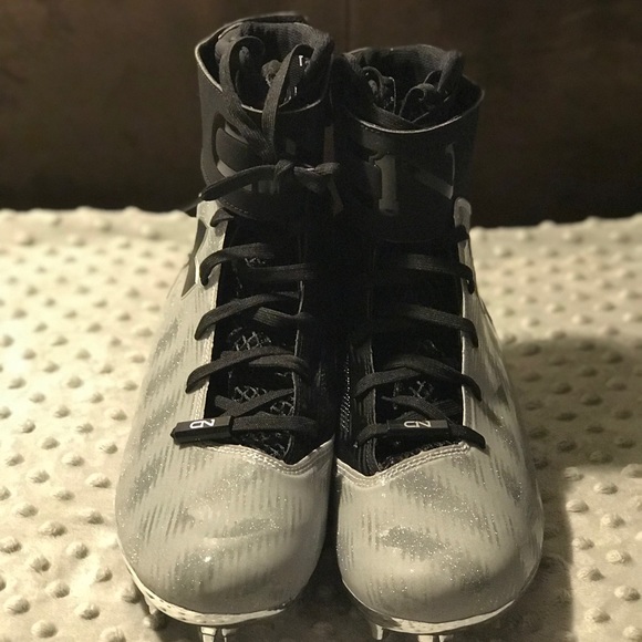 Under Armour C1N Cam Newton MC Football Cleats - Picture 2 of 6